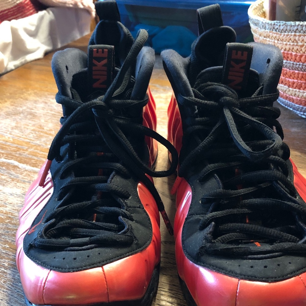 Nike Men’s Sports Red-Black Foamposite Low-Top Sneakers - Picture 5 of 15